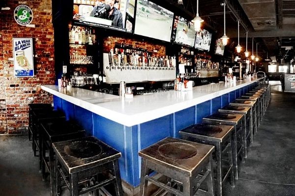 The Long Island Bar